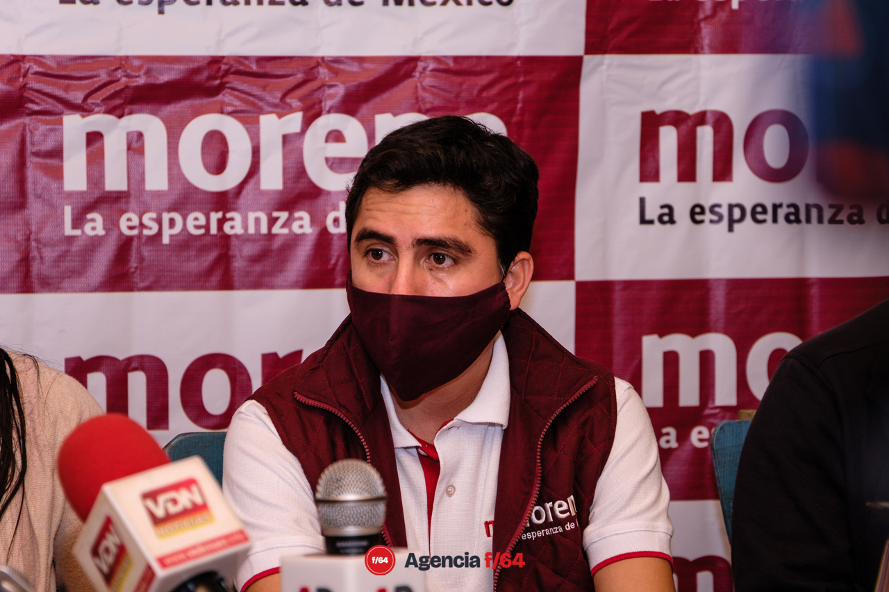 Diputado estatal por Morena.