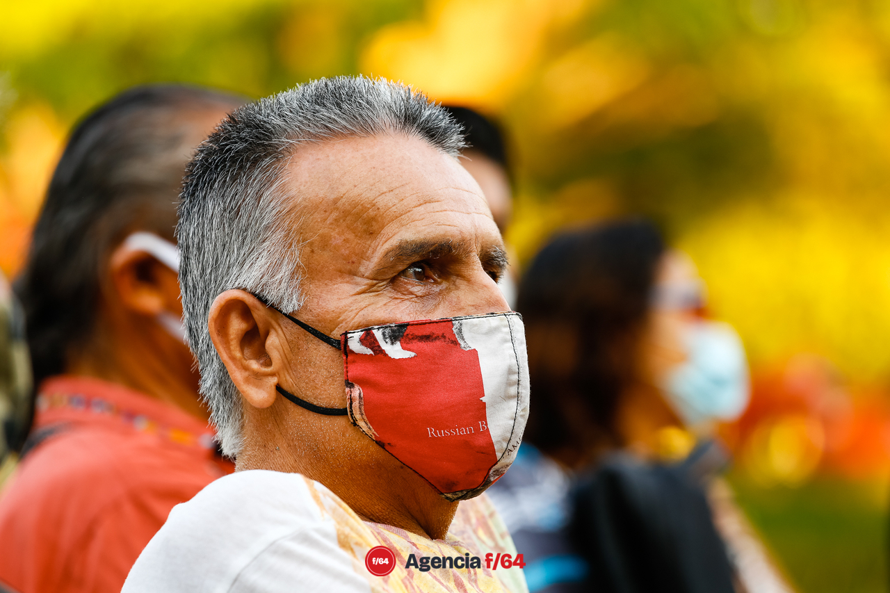 Mely Romero, candidata a la gubernatura del Estado de Colima, se reunió con artistas y artesanos del Estado para escuchar de los problemas que enfrenta la comunidad artística en el Estado y presentarles su propuesta en caso de lograr la gubernatura este próximo mes de junio.