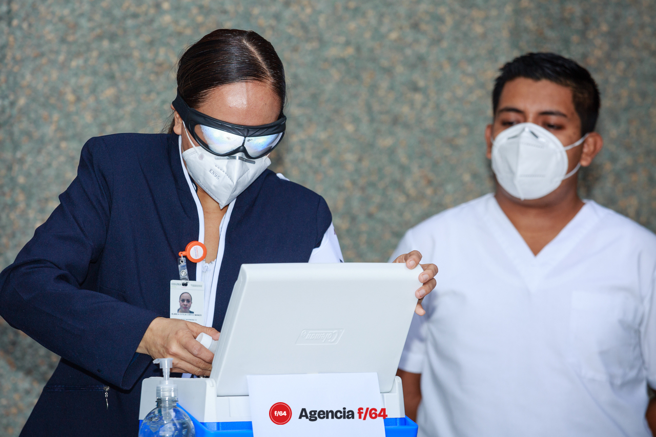 Enfermeras y enfermeros del sector Salud del Estado de Colima que han trabajado en la vacunación contra COVID-19.