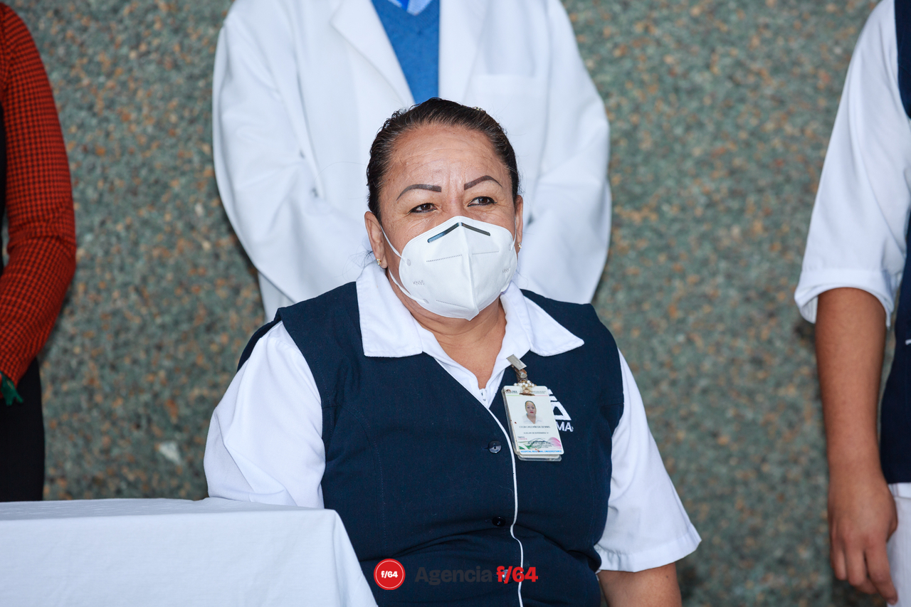 Enfermeras y enfermeros del sector Salud del Estado de Colima que han trabajado en la vacunación contra COVID-19.