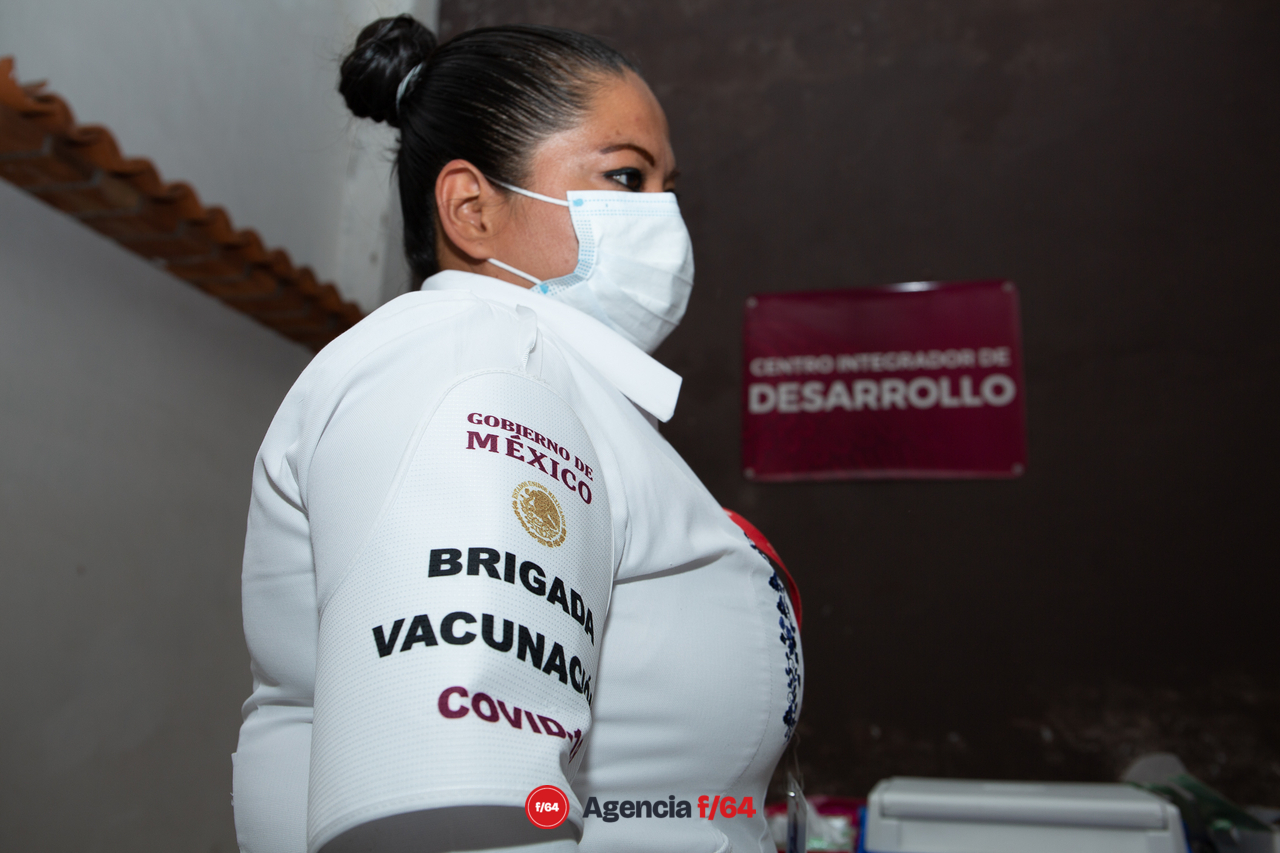 Enfermeras y enfermeros del sector Salud del Estado de Colima que han trabajado en la vacunación contra COVID-19.