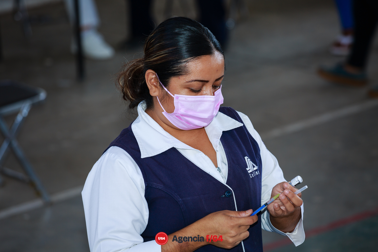 Enfermeras y enfermeros del sector Salud del Estado de Colima que han trabajado en la vacunación contra COVID-19.