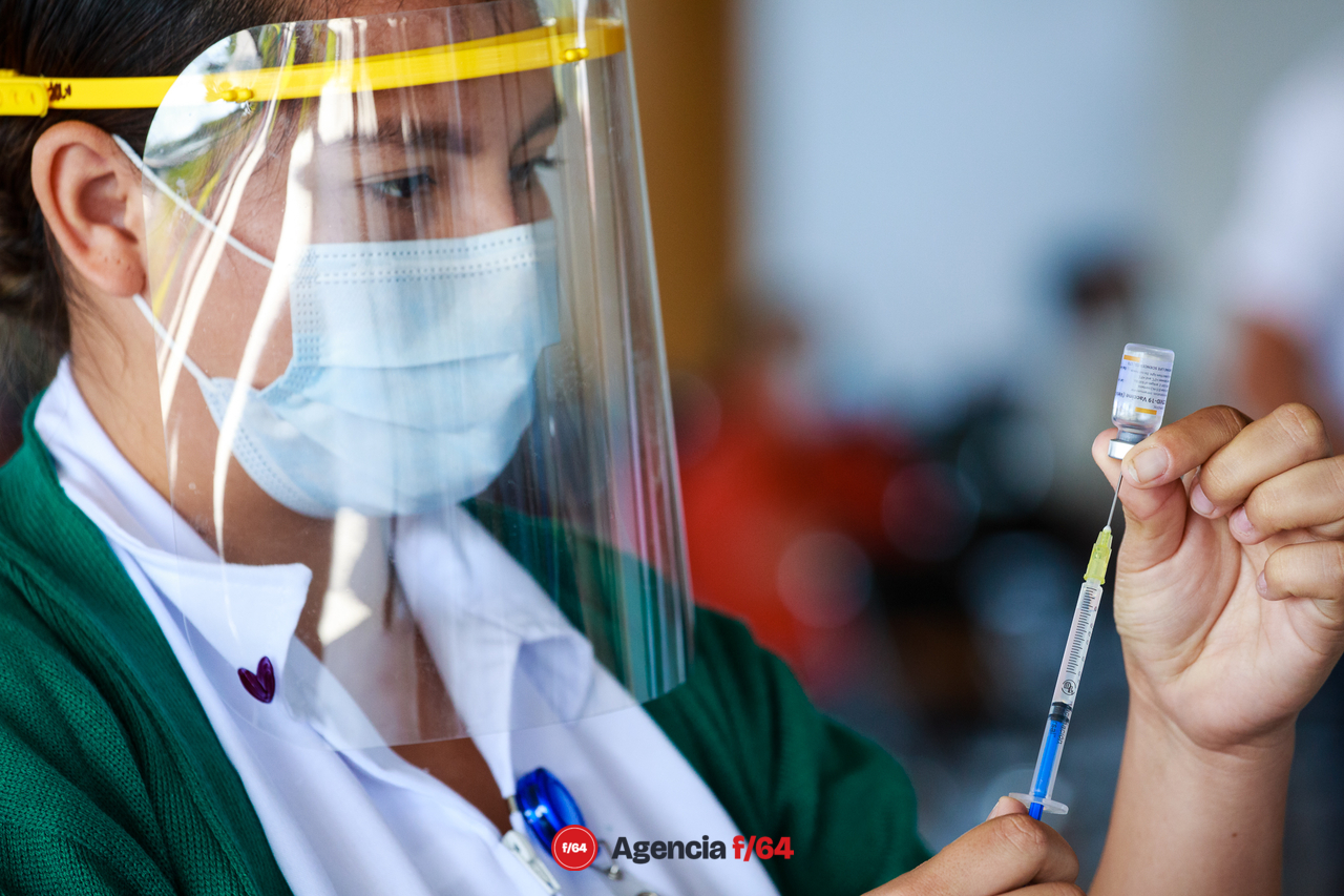 Enfermeras y enfermeros del sector Salud del Estado de Colima que han trabajado en la vacunación contra COVID-19.