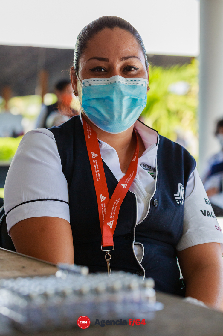 Enfermeras y enfermeros del sector Salud del Estado de Colima que han trabajado en la vacunación contra COVID-19.
