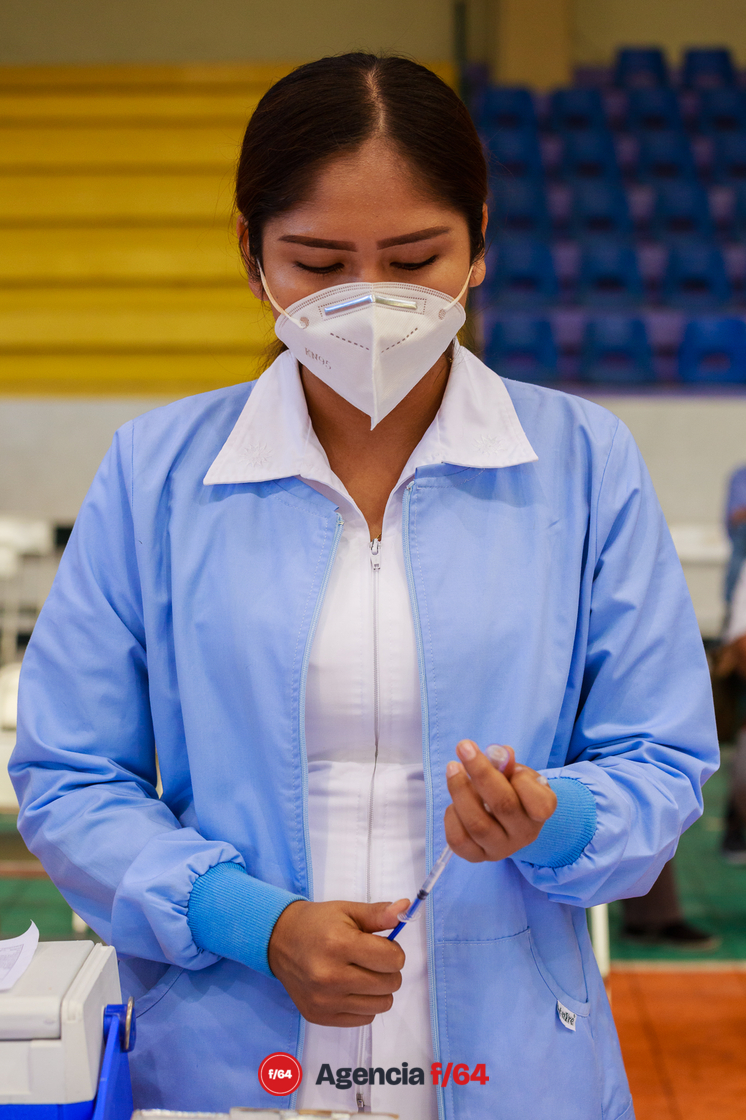 Enfermeras y enfermeros del sector Salud del Estado de Colima que han trabajado en la vacunación contra COVID-19.