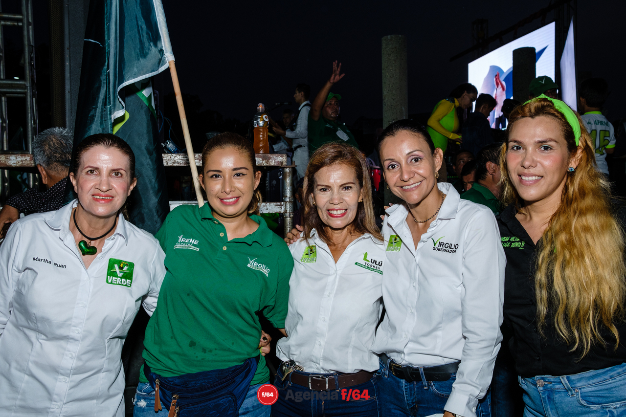 Gaby Benavides, dirigente estatal del Partido Verde, Lulú Tórres, candidata a diputada local por el distrito 13 y Ximena Hilton, candidata a diputada local por el distrito 11 de Manzanillo.