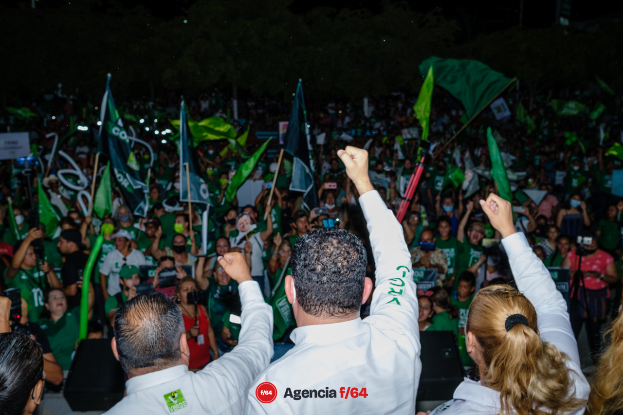 Cierre de los candidatos del Partido Verde en Manzanillo.