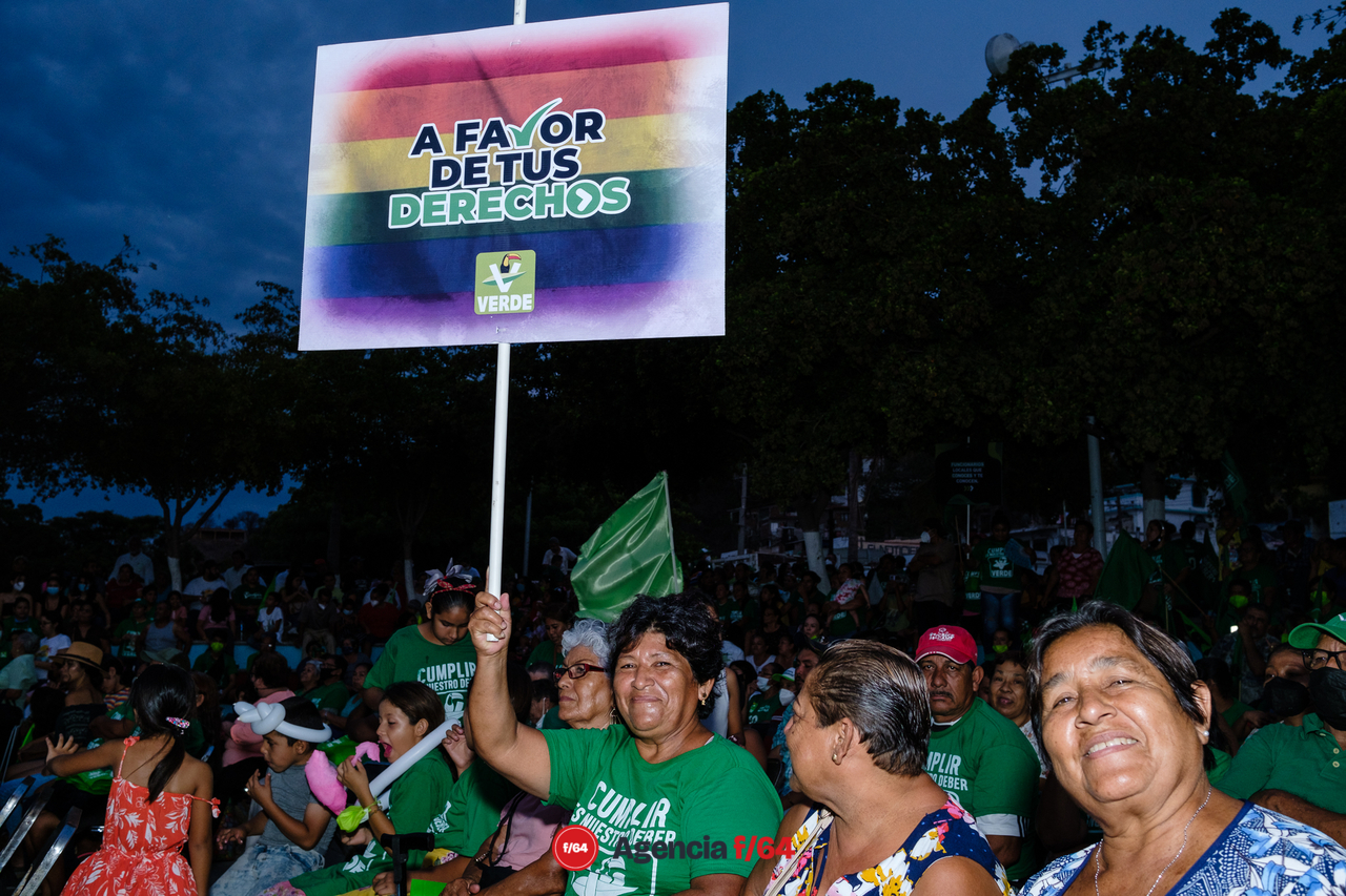 Cierre de los candidatos del Partido Verde en Manzanillo.