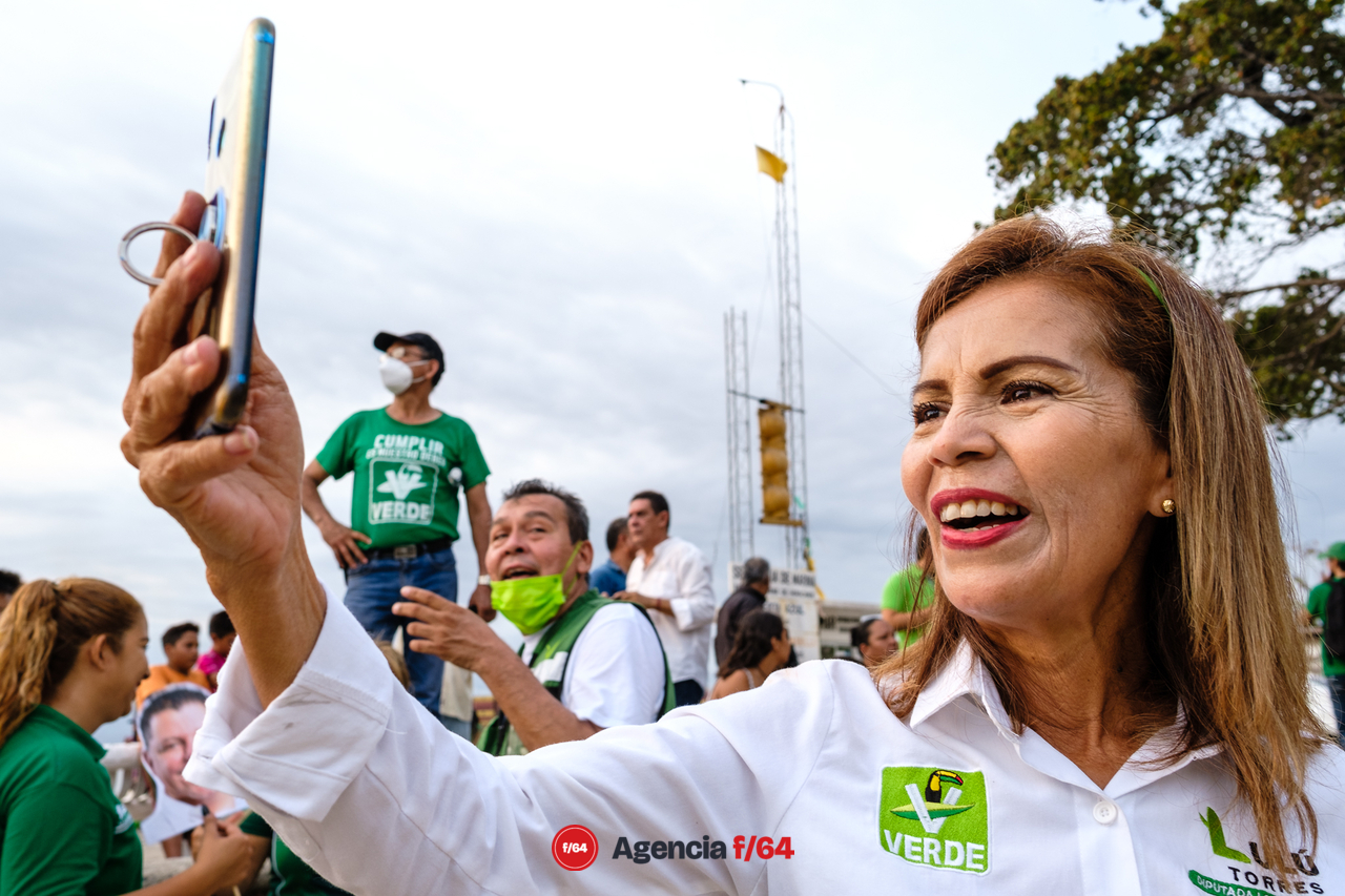 Lulú Tórres, candidata a diputada local por el distrito 13 de Manzanillo.