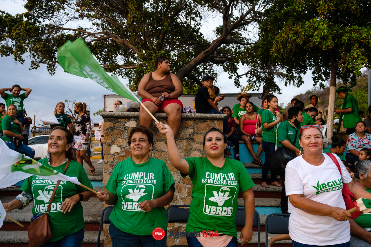 Cierre de los candidatos del Partido Verde en Manzanillo.