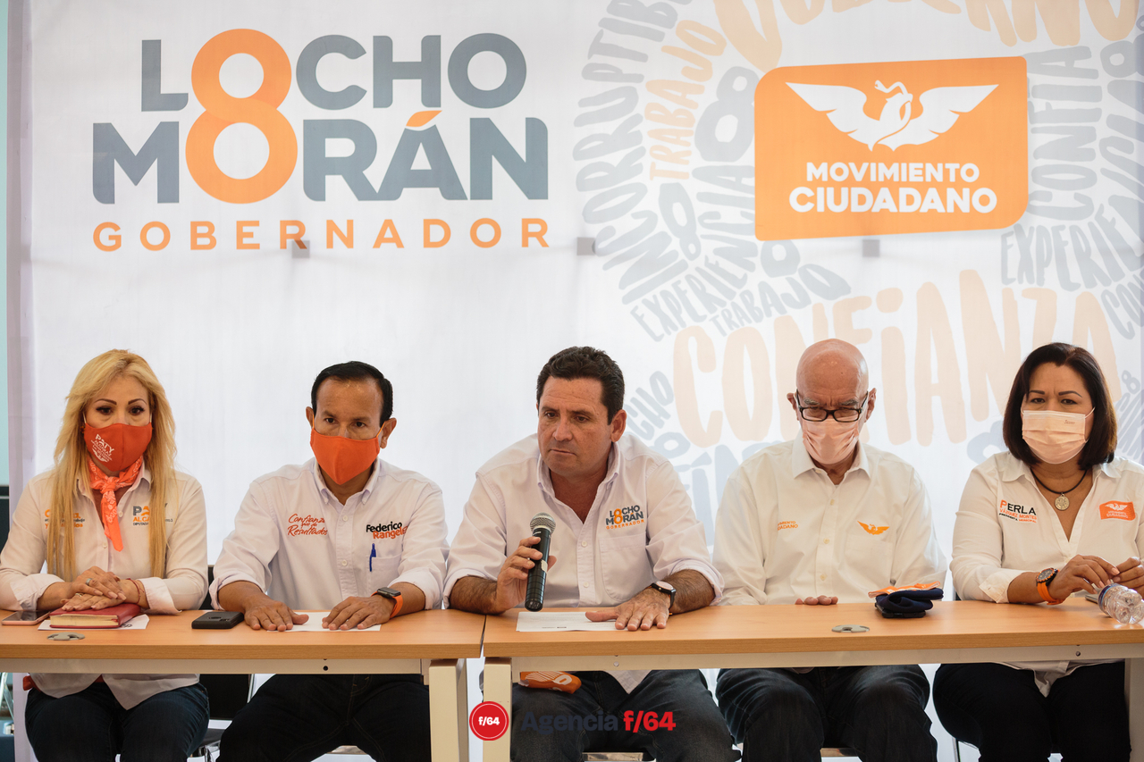 Red de Desaparecidos Colima AC se reunieron con el candidato de Movimiento Ciudadano para la gubernatura del Estado de Colima, Leoncio "Locho" Moran, el Senador Dante Delgado y más candidatos a posiciones federales y locales.