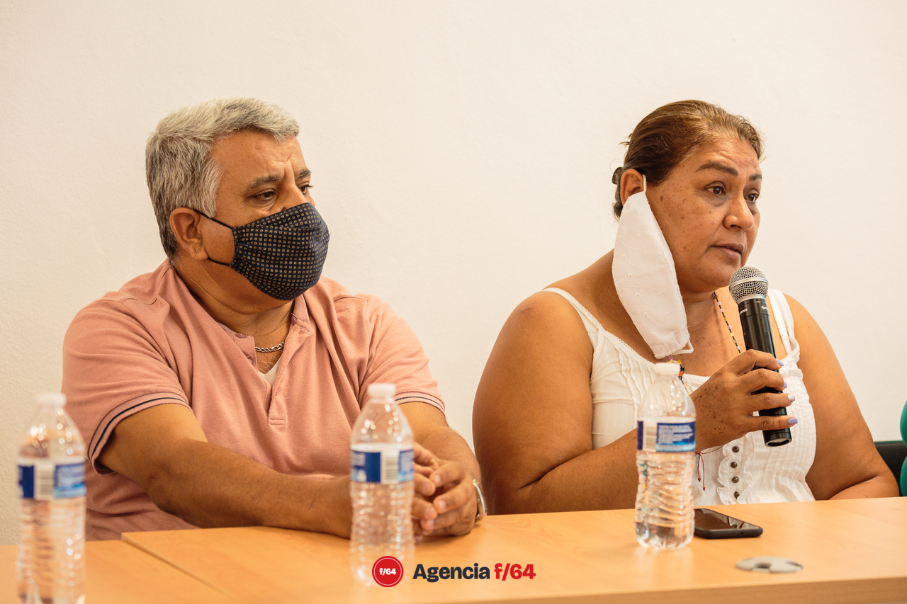 Red de Desaparecidos Colima AC se reunieron con el candidato de Movimiento Ciudadano para la gubernatura del Estado de Colima, Leoncio "Locho" Moran, el Senador Dante Delgado y más candidatos a posiciones federales y locales.