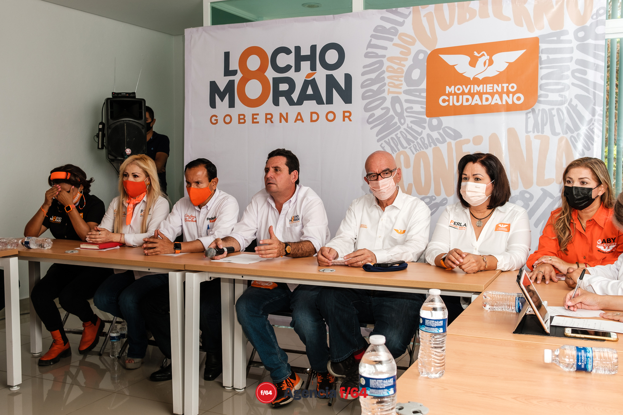 Red de Desaparecidos Colima AC se reunieron con el candidato de Movimiento Ciudadano para la gubernatura del Estado de Colima, Leoncio "Locho" Moran, el Senador Dante Delgado y más candidatos a posiciones federales y locales.