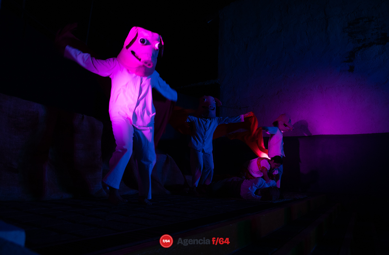Compañía de Teatro Caracol.