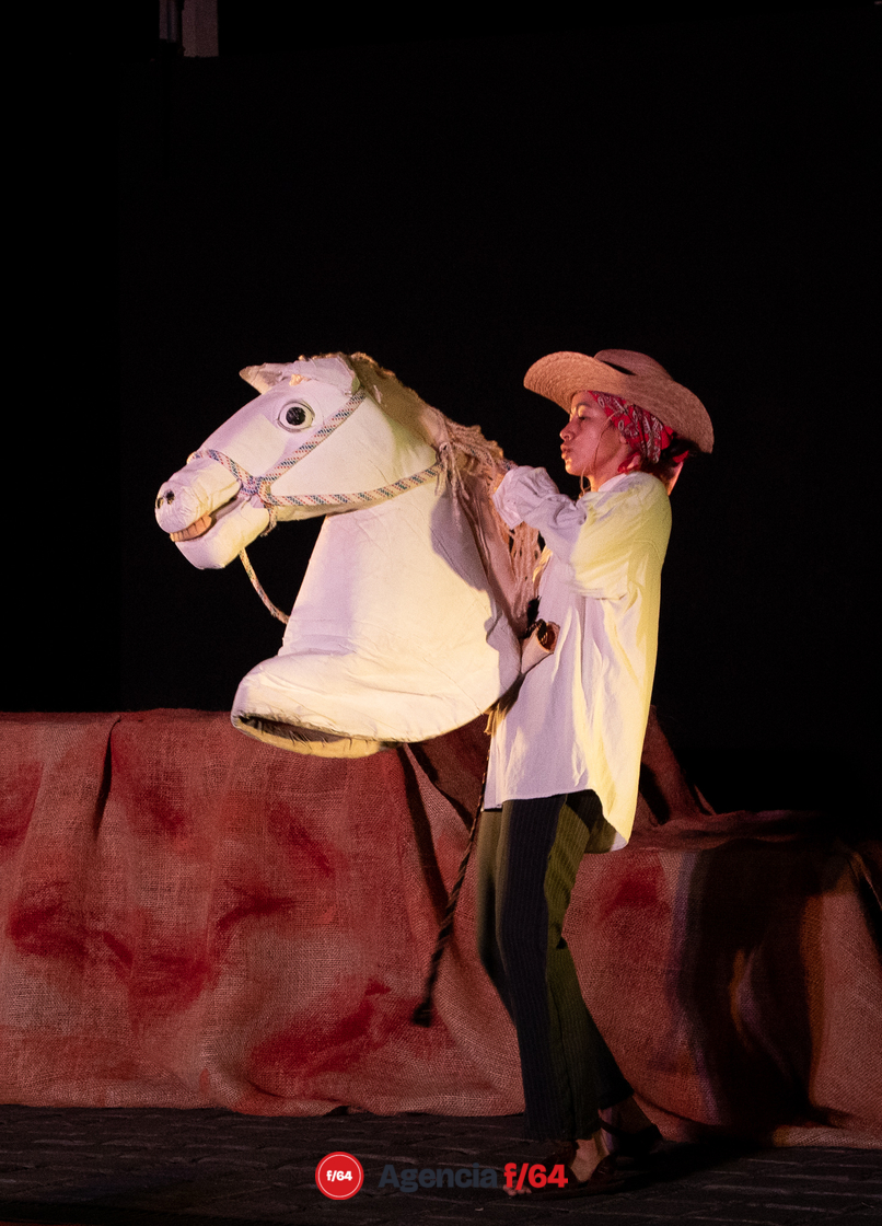 Compañía de Teatro Caracol.