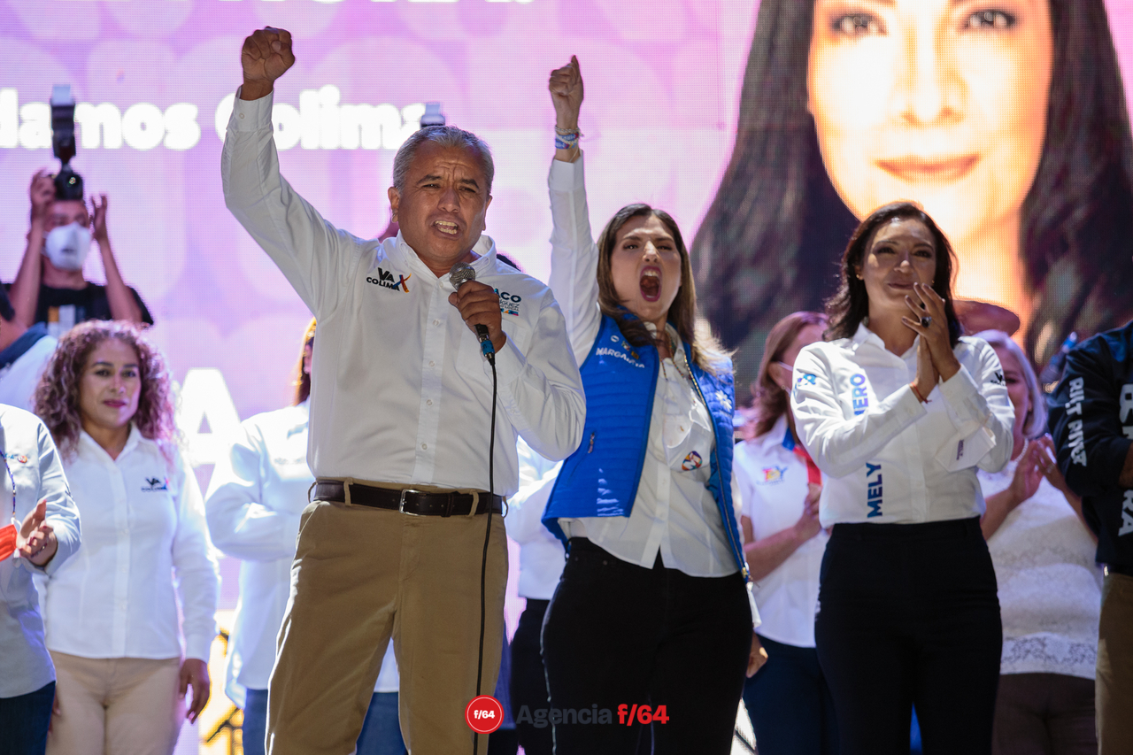 Mely Romero, candidata a la gubernatura del Estado de Colima por la coalición "Vá por Colima" realizó dos cierres de campaña. 
Francisco Rodríguez, candidato a diputado local.