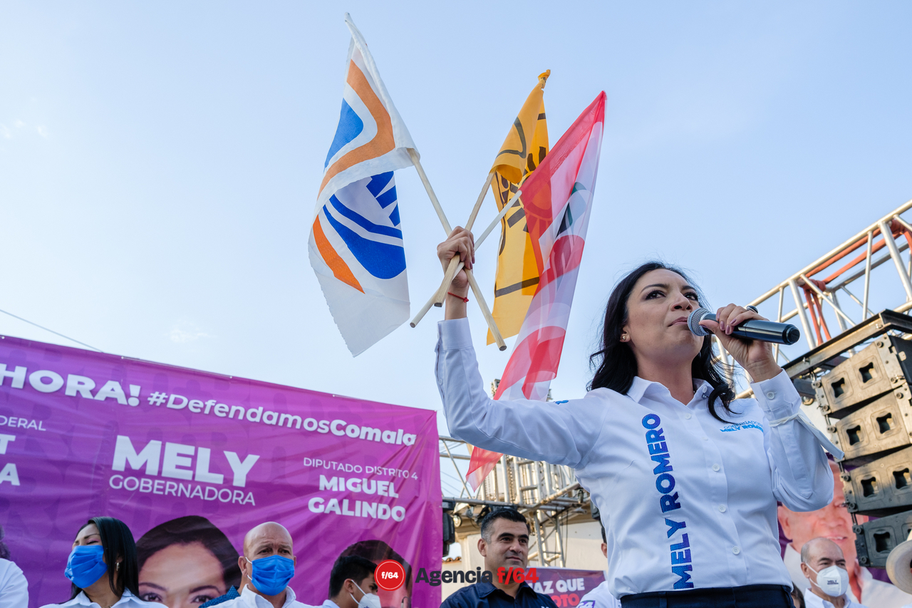 Mely Romero, candidata a la gubernatura del Estado de Colima por la coalición "Vá por Colima" realizó dos cierres de campaña. 