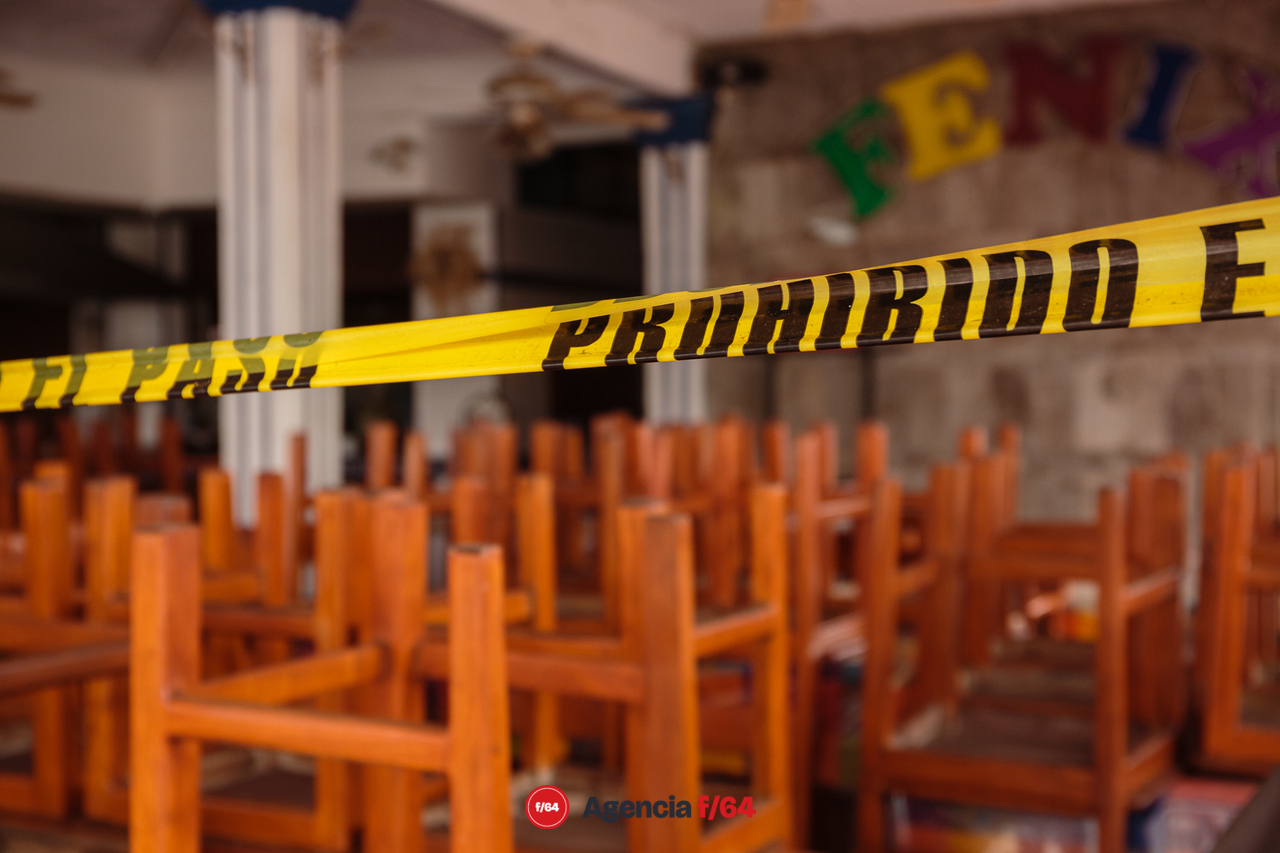 Restaurant cerrado en Cuyutlán Armería.
