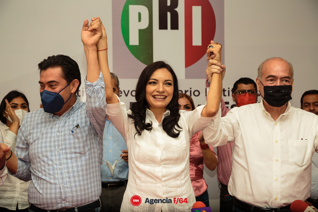 Mely Romero y el CEN del PRI, PAN y PRD dicen que las encuestas de salida aún no marcan preferencia y que pone Mely y la candidata de MORENA muy cercanas.