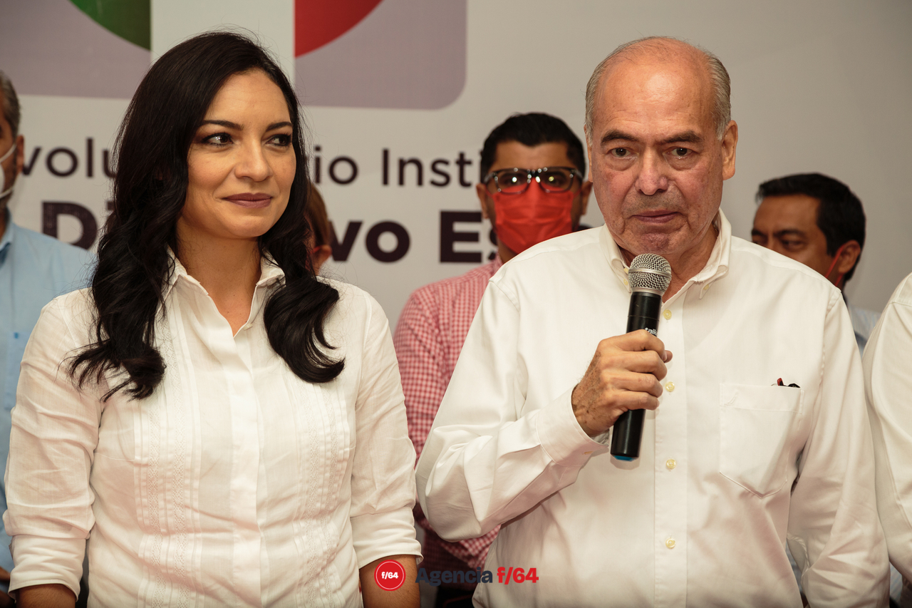Mely Romero y el CEN del PRI, PAN y PRD dicen que las encuestas de salida aún no marcan preferencia y que pone Mely y la candidata de MORENA muy cercanas.