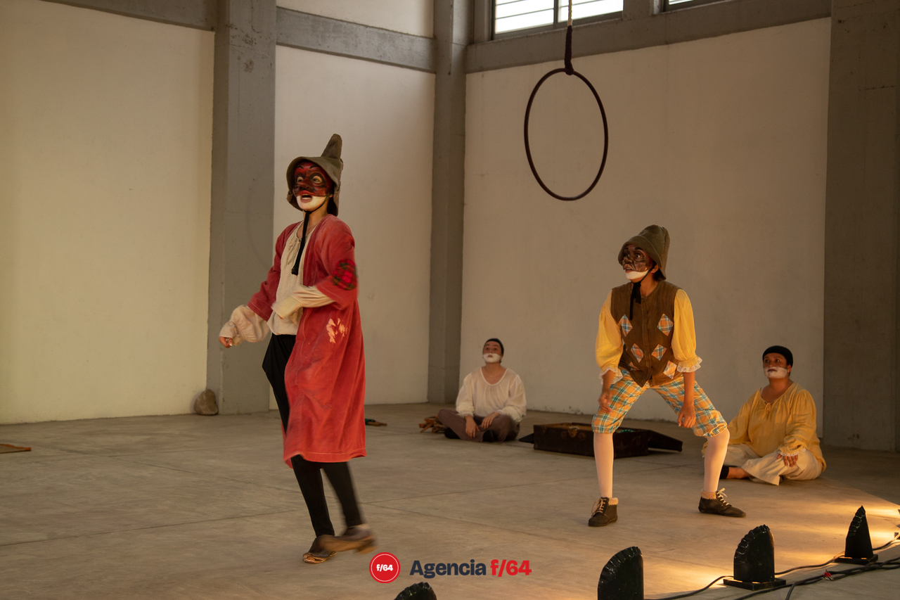 Compañía de Teatro Caracol.