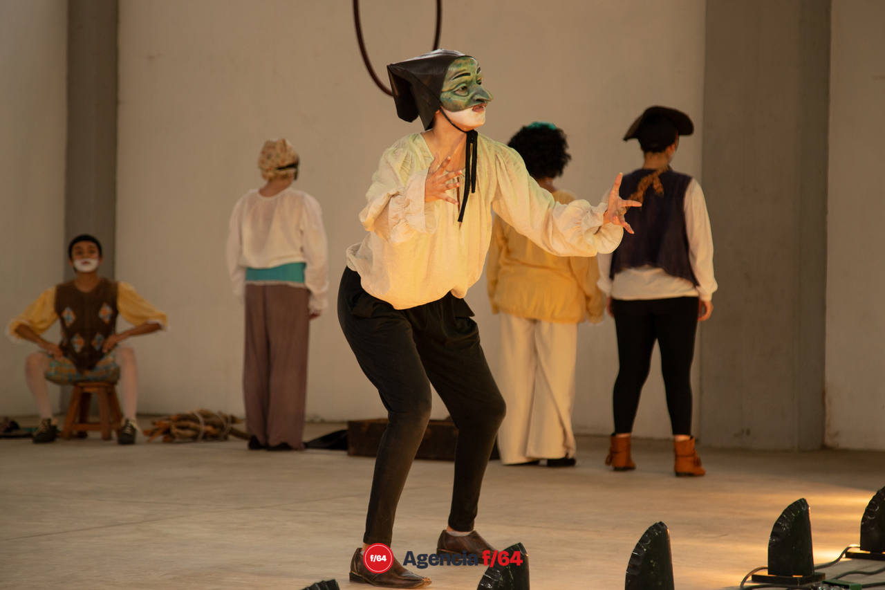 Compañía de Teatro Caracol.