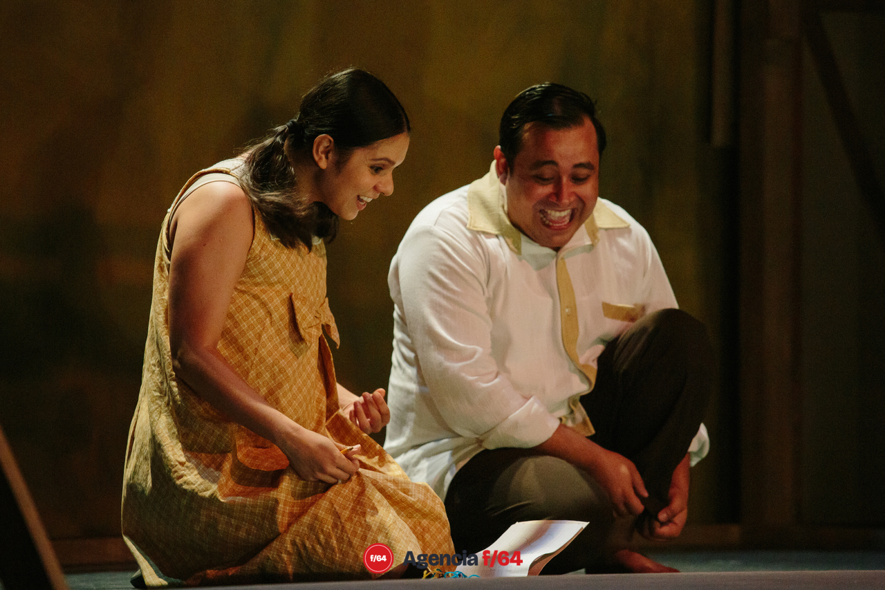 Elenco de Cuatro Milpas teatro en la obra "Salvador" escrita por Suzanne Lebeau y dirigida por la maestra Janet Pinela.