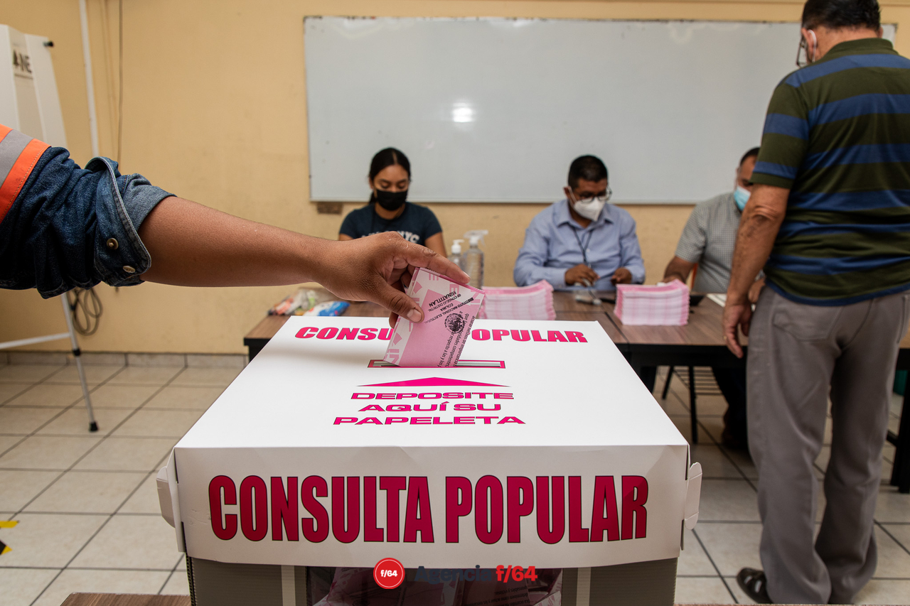 Se lleva a cabo la primer consulta popular en el país
