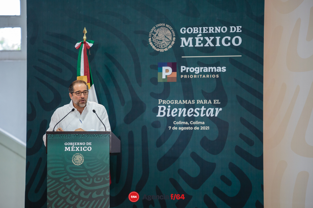 El Gobernador José Ignacio Peralta Sánchez en su intervención hablando de los proyectos que deja su administración como el C5i y la donación de terrenos para la Guardia Nacional.