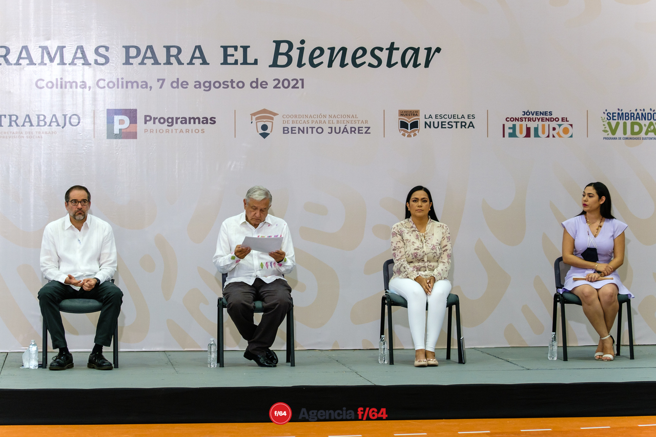 El Presidente Andrés López Obrador, el Gobernador José Ignacio Peralta Sánchez, la Gobernadora Electa Indira Vizcaíno Silva y la Subsecretaria de Bienestar Ariadna Montiel Reyes.