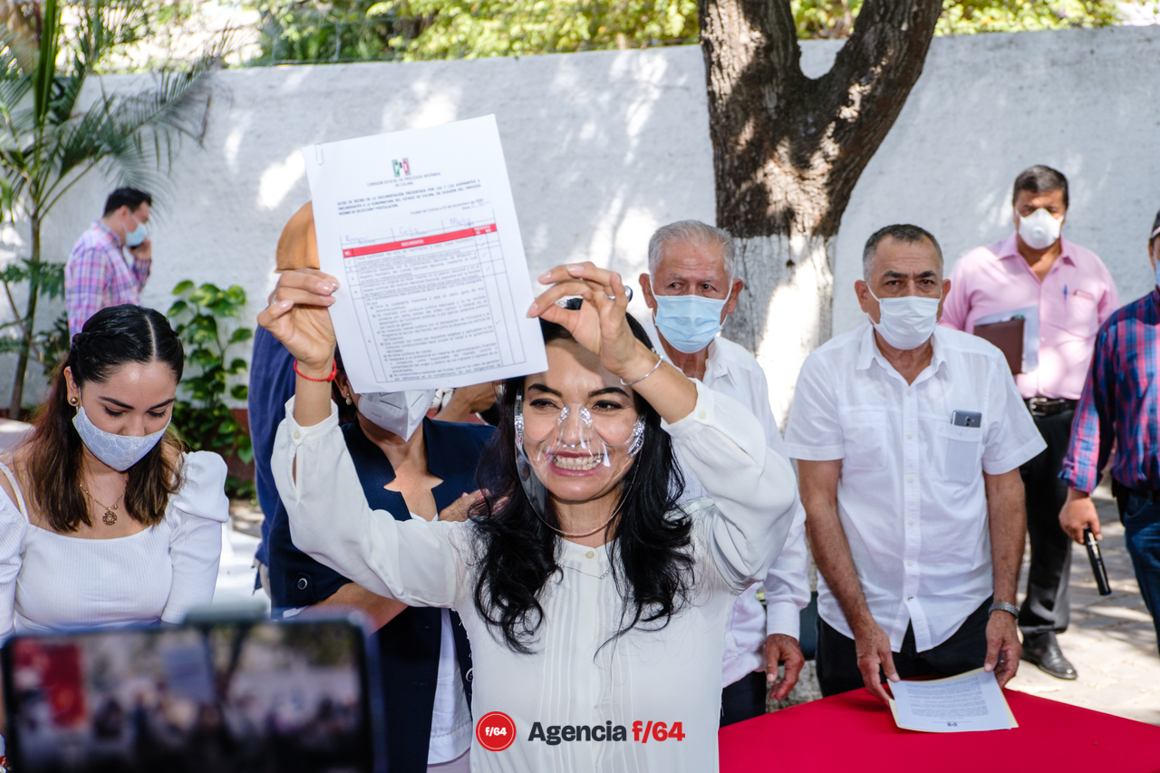 Mely Romero se registra como precandidata a la gobernatura de Colima