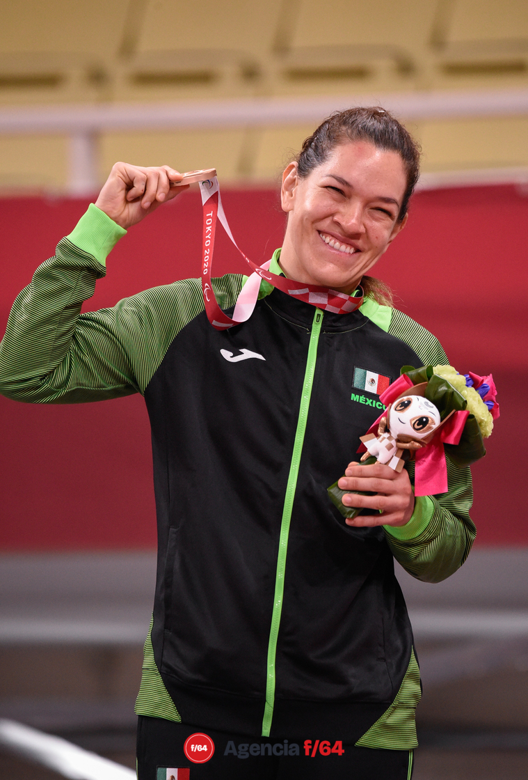 Lenia Ruvalcaba, Judo