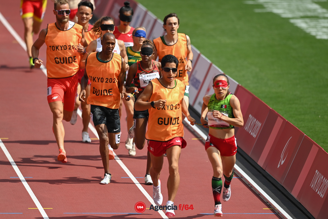 Mónica Rodríguez y guía Kevin Aguilar, Para Atletismo