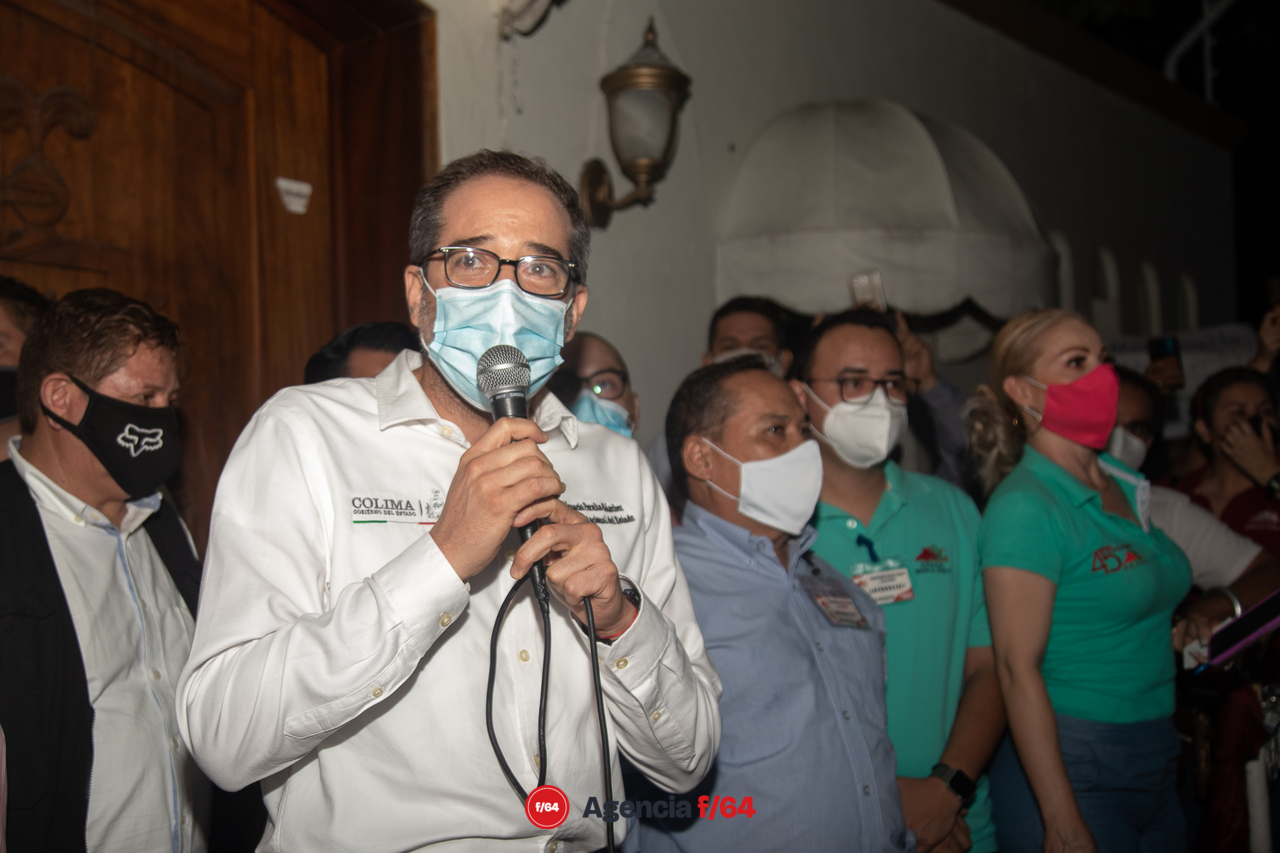 Gobernador del Estado de Colima, José Ignacio Peralta Sánchez; atiende al gremio sindicalizado.