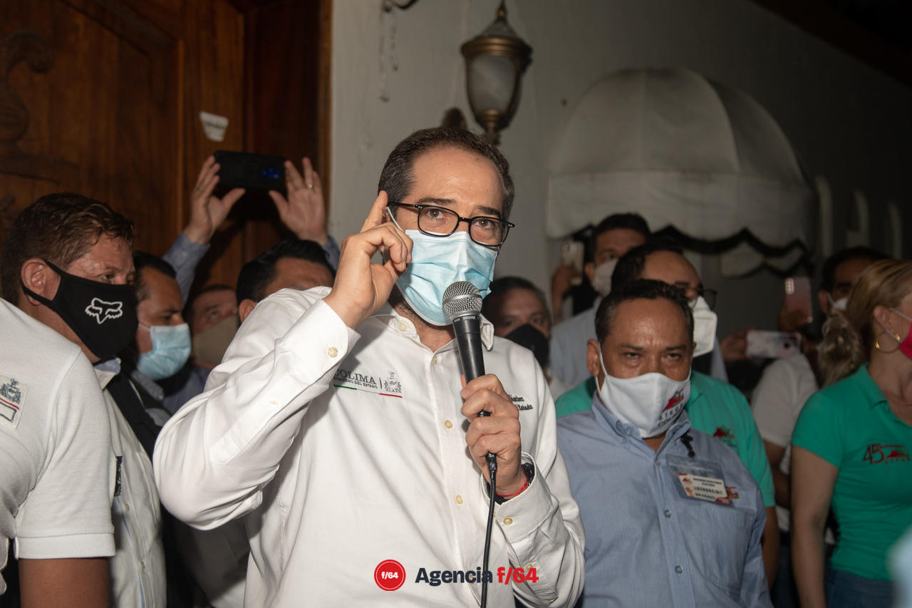 Gobernador del Estado de Colima, José Ignacio Peralta Sánchez; atiende al gremio sindicalizado.