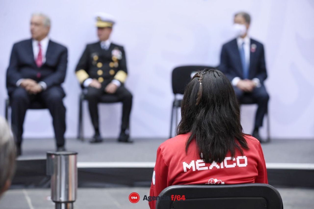 El Presidente de la República Andrés Manuel López Obrador recibió a la Delegación Mexicana que participa en los XVI Juegos Paralímpicos en Tokio Japón.