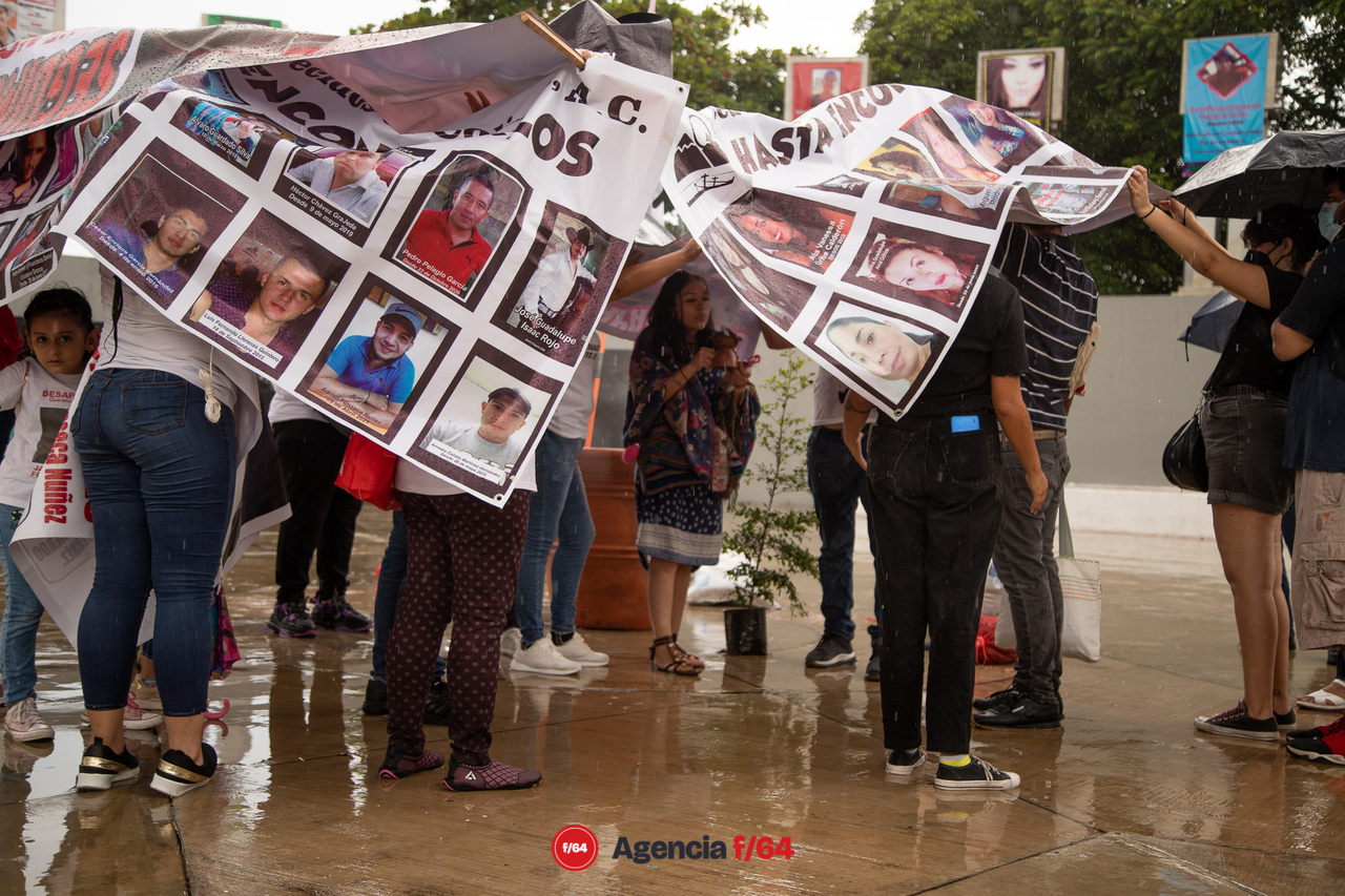 Marcha por el séptimo aniversario de la desaparición de los 43 normalistas de Ayotzinapa.