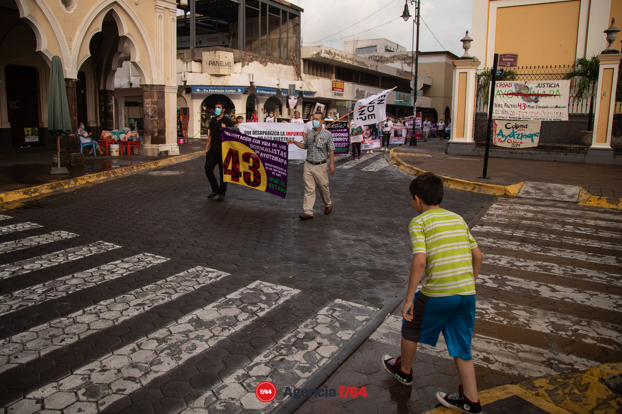 Marcha por el séptimo aniversario de la desaparición de los 43 normalistas de Ayotzinapa.