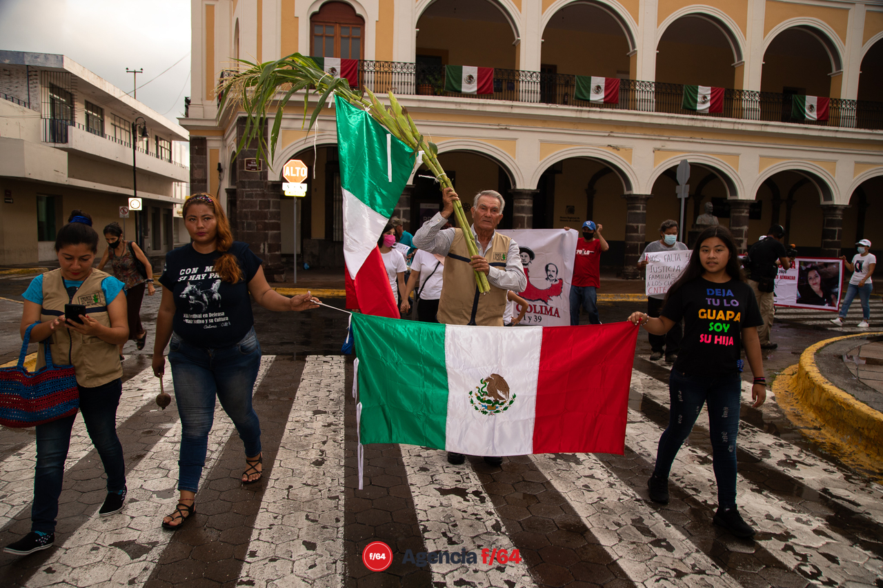 Marcha por el séptimo aniversario de la desaparición de los 43 normalistas de Ayotzinapa.