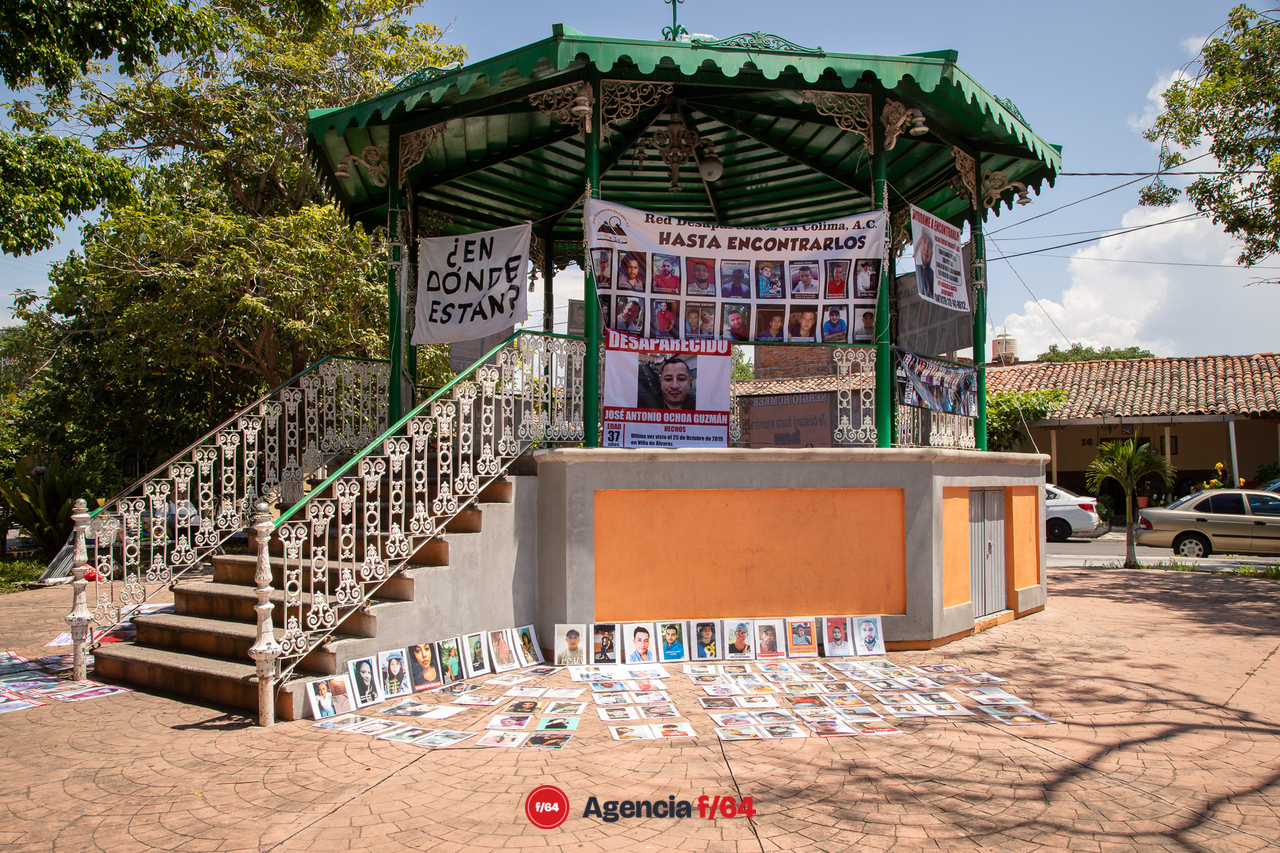 Intervención en el kioskodel jardín de La Estancia, Colima.
