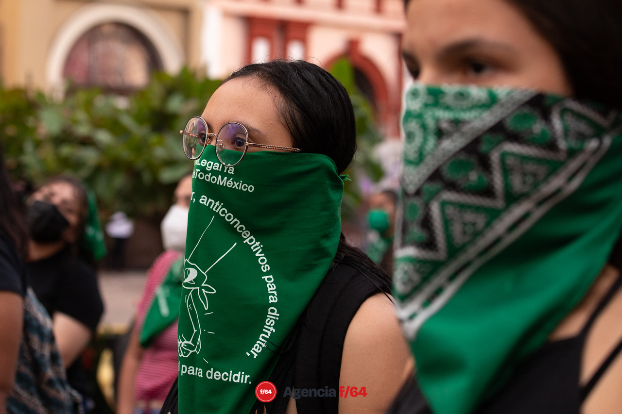 Rostros de manifestantes