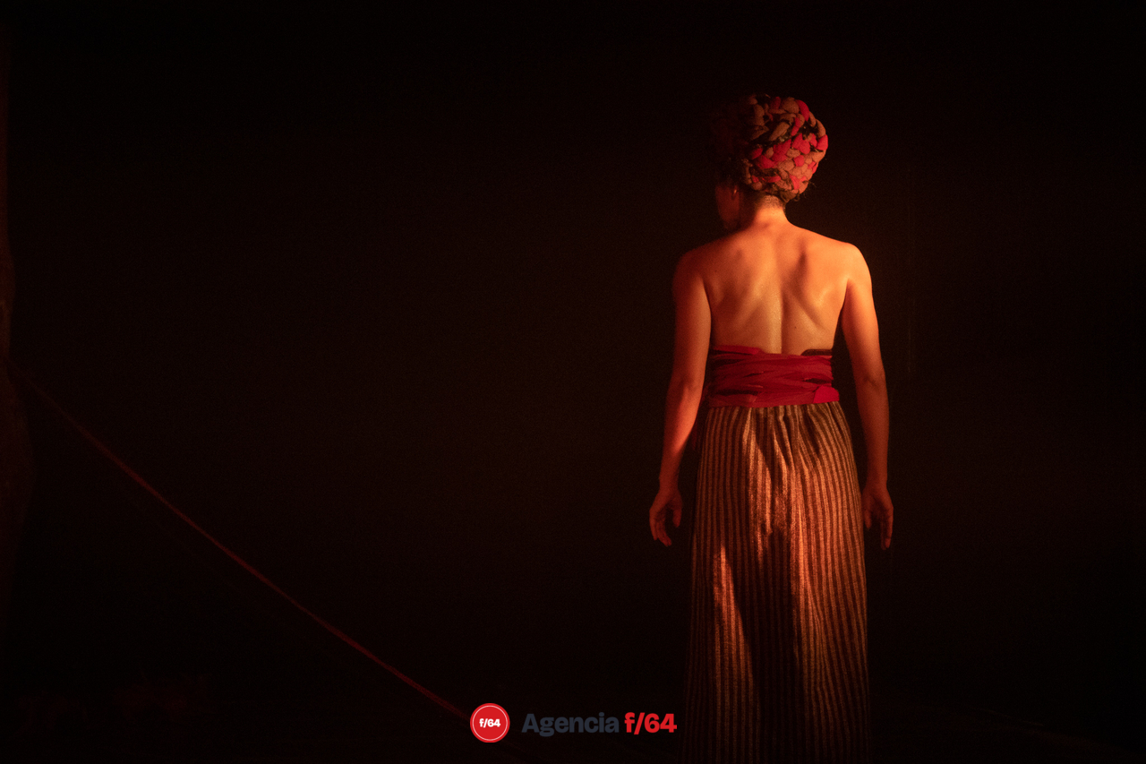 "Singüara"
Cristina Zamora, ejecutante.