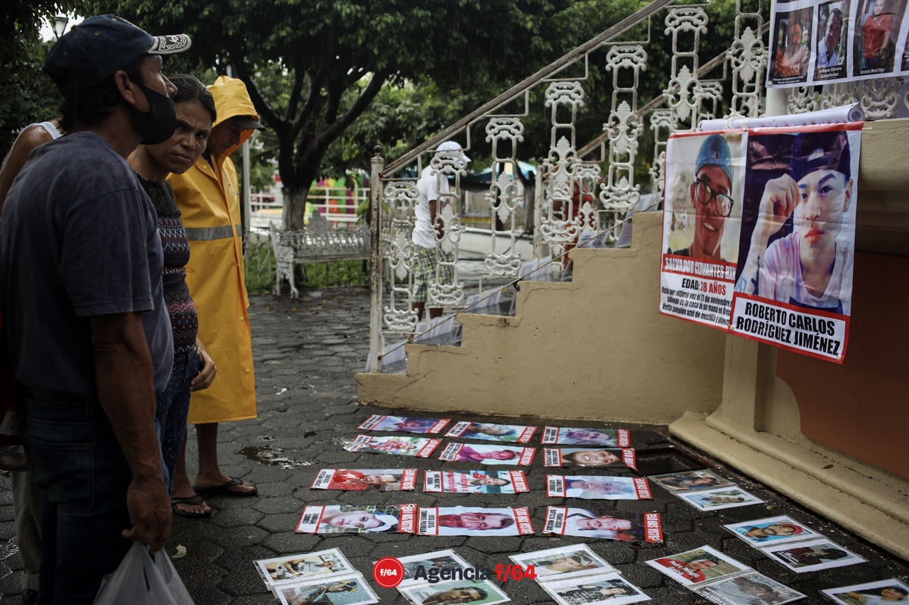Integrantes del Colectivo "Red Desaparecidos en Colima". Armería, Colima.