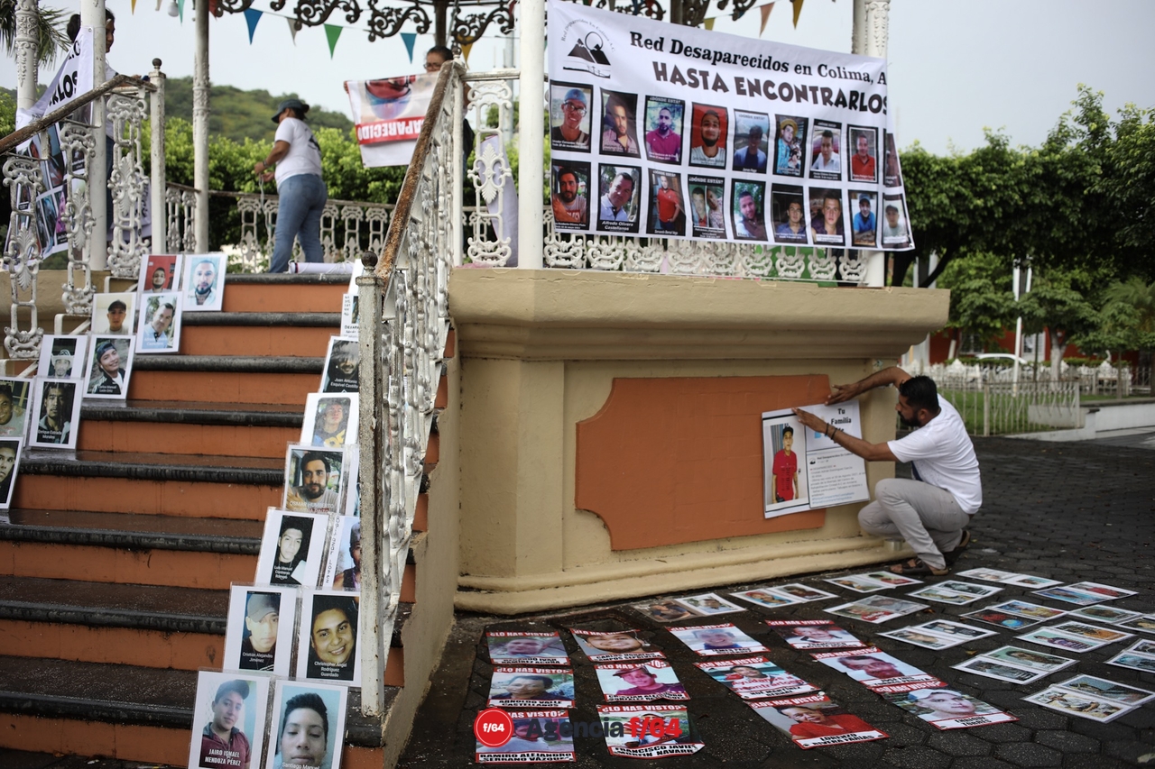 Integrantes del Colectivo "Red Desaparecidos en Colima". Armería, Colima.