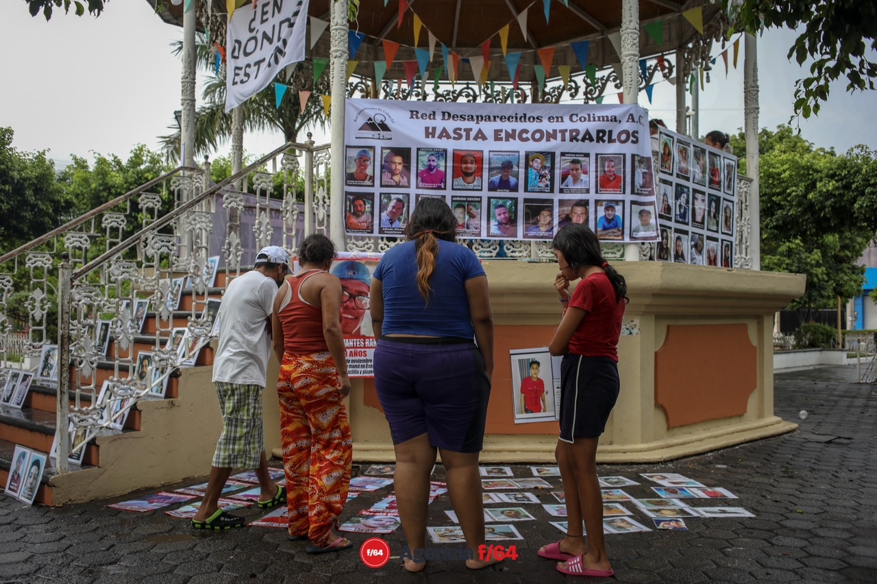 Integrantes del Colectivo "Red Desaparecidos en Colima". Armería, Colima.