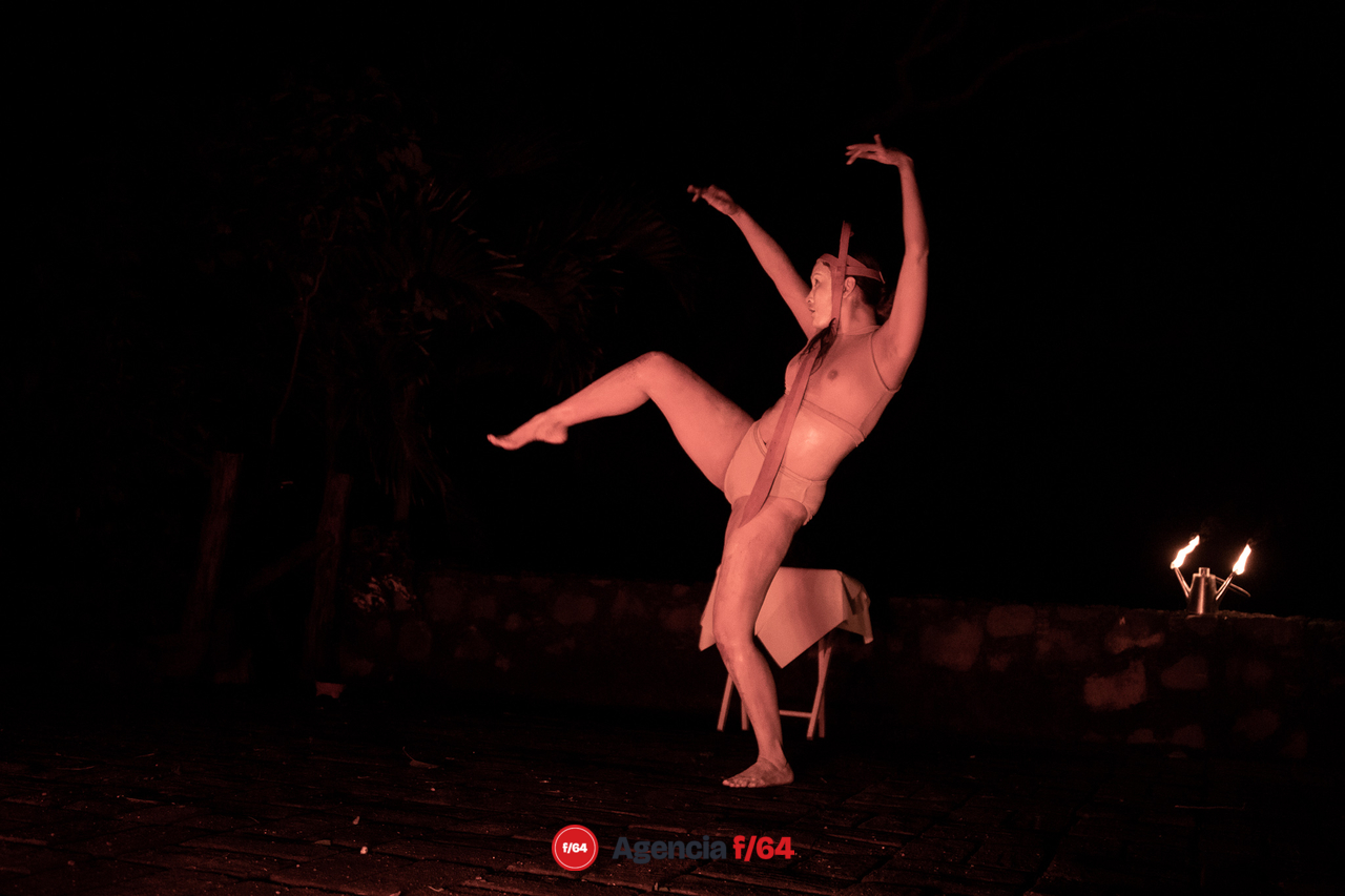 Karen Vicente, ejecutante.