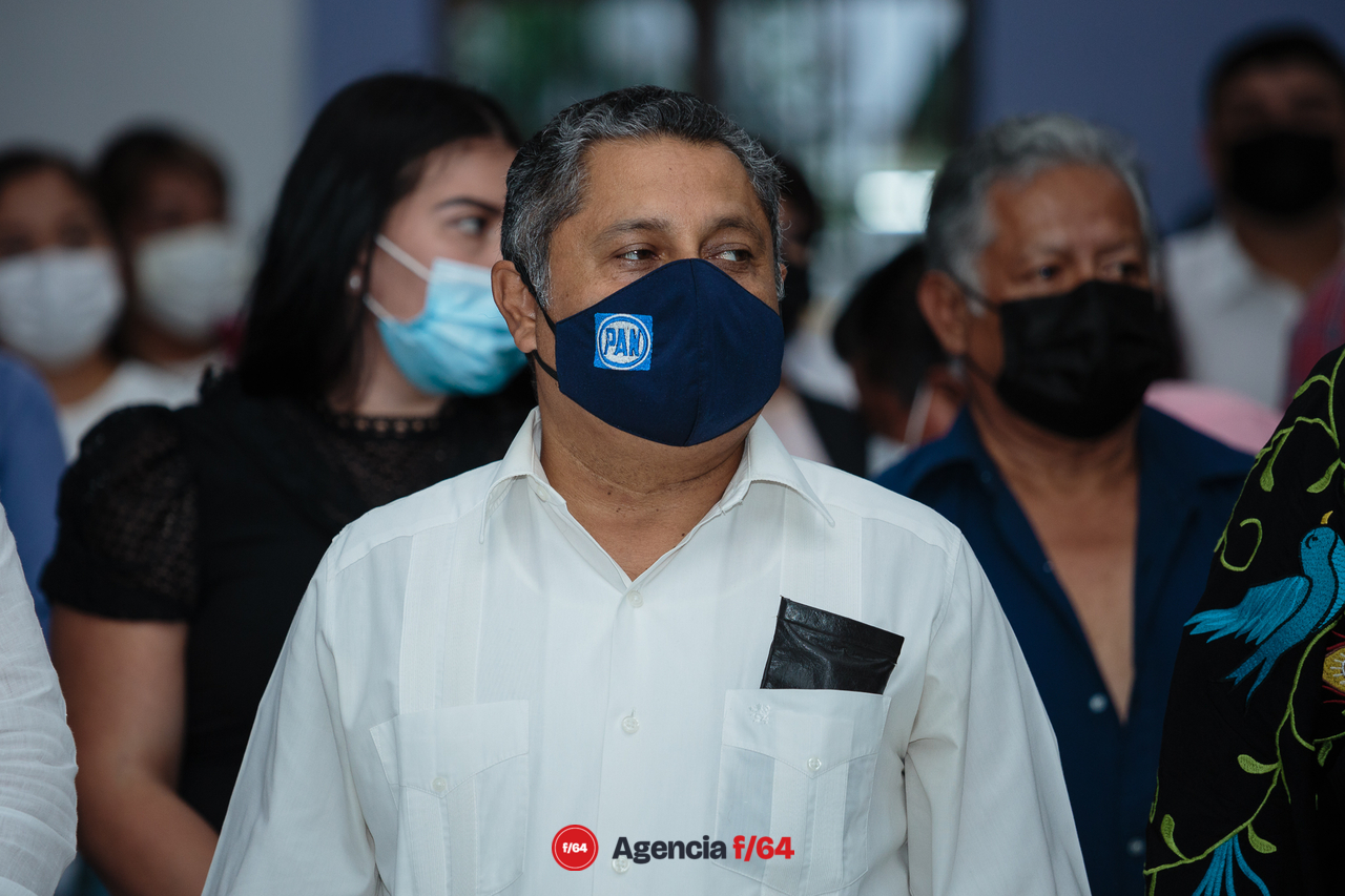 Toma de protesta de Felipe Michel.
Diputado Local Crispin Guerra.
