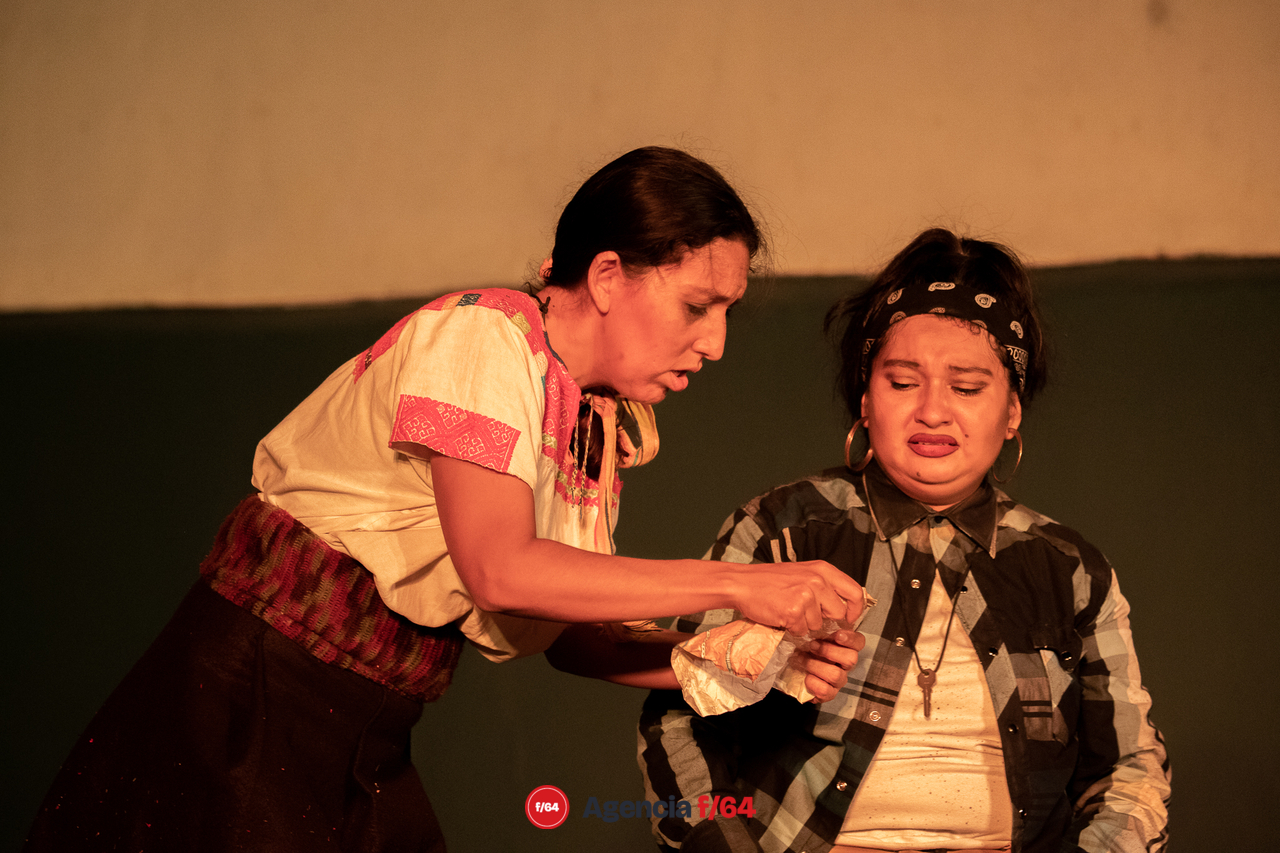 Aurora Rangel y Nury Sandoval, actrices.
Paisaje interior Norte/Sur.