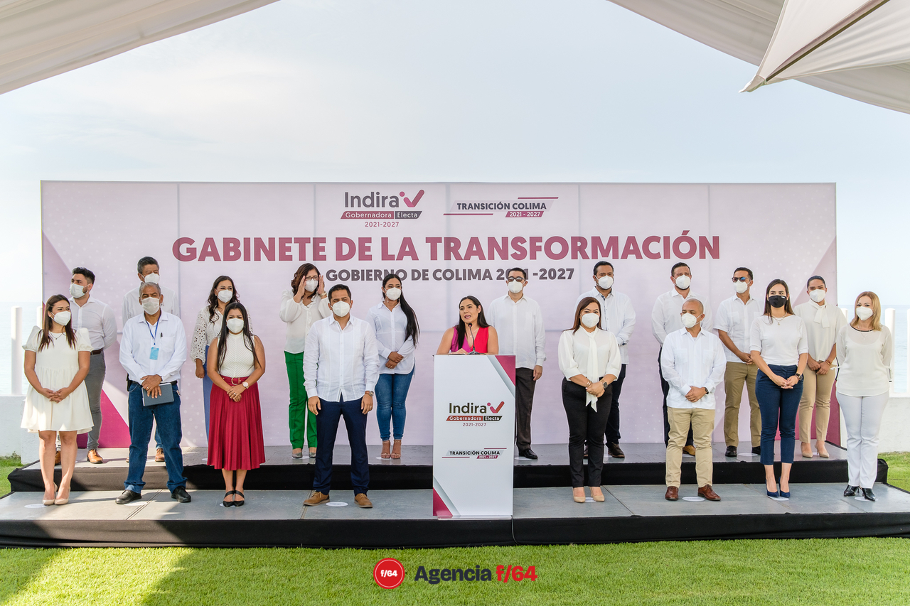 La Gobernadora Electa, Indira Vizcaíno Silva, presentó a su gabinete extendido esta mañana en la ciudad de Manzanillo, Colima.