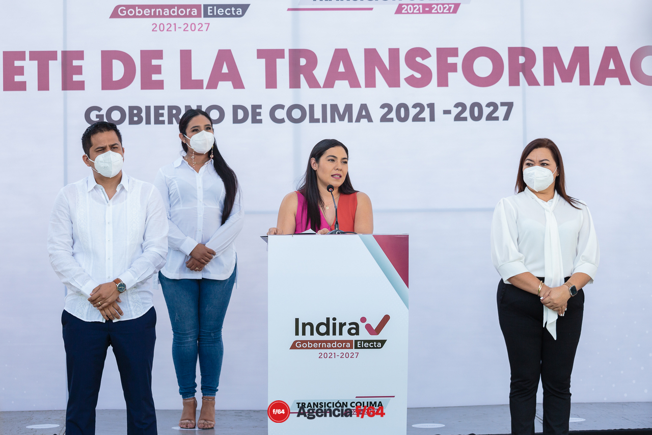 La Gobernadora Electa, Indira Vizcaíno Silva, presentó a su gabinete extendido esta mañana en la ciudad de Manzanillo, Colima.